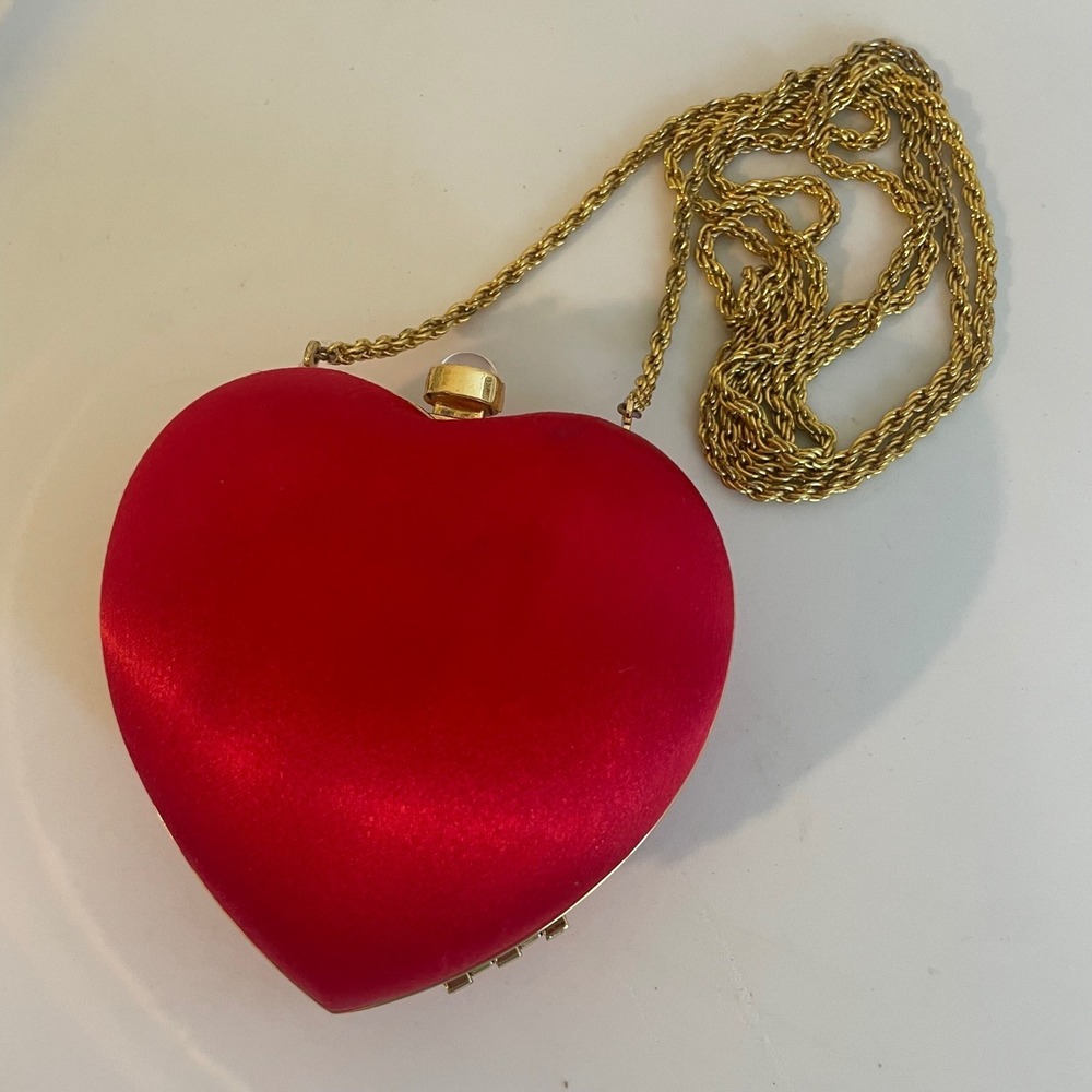 vtg La Regale Red Heart Purse Evening Bag gold tone Chain Crossbody Satin